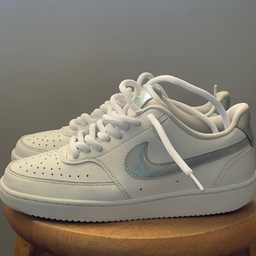 Size 7 white Nikes